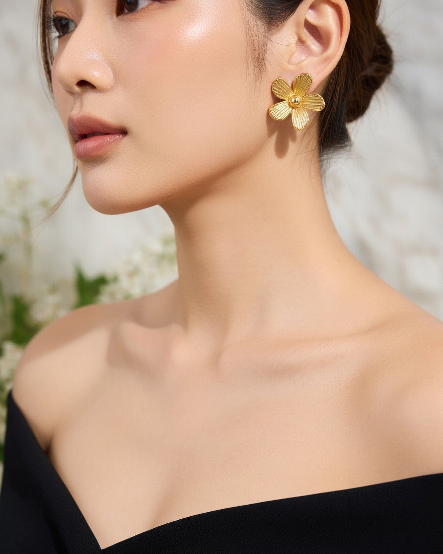 Golden Daisy Stud Earrings