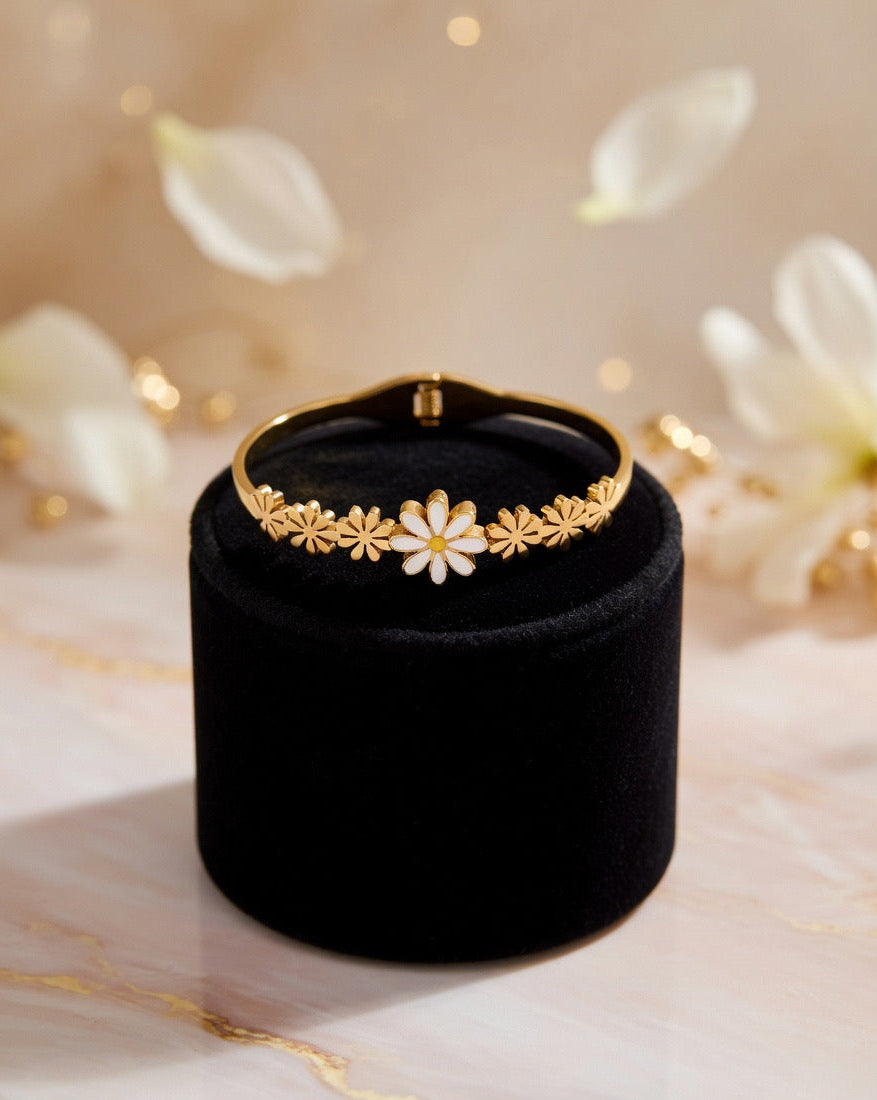 Daisy Flower adjustable Bracelet