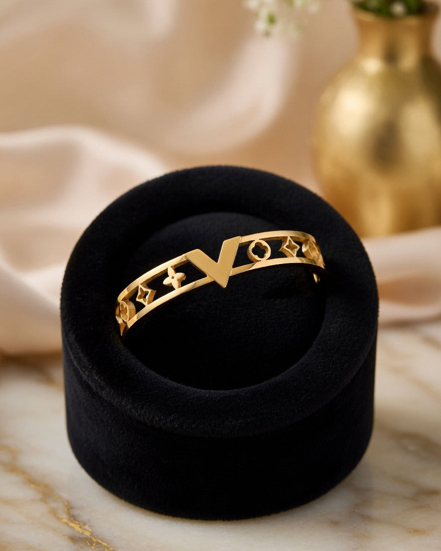 Monogram V Clover Adjustable Bracelet