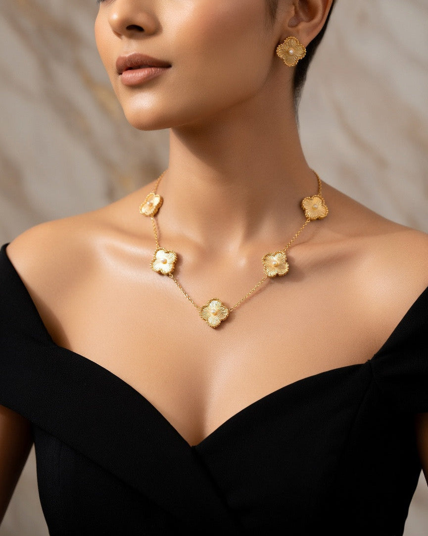 Elegant Clover Motif  Station Necklace